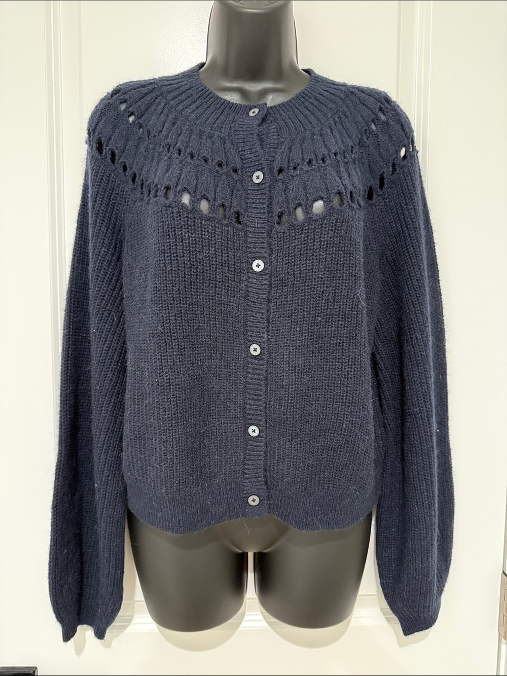 Boden Wool Blend Knit Cardigan Long Sleeved Sweater.